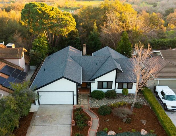 9328 N Winding Oak Dr, Fair Oaks, CA 95628