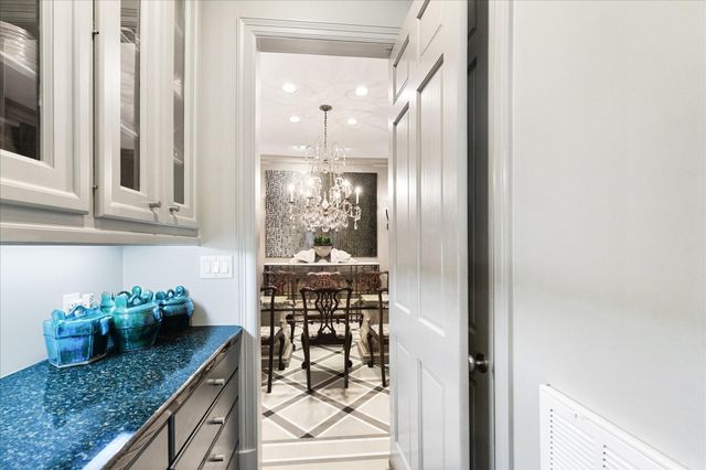 2627 Sutton Court, Houston, TX 77027