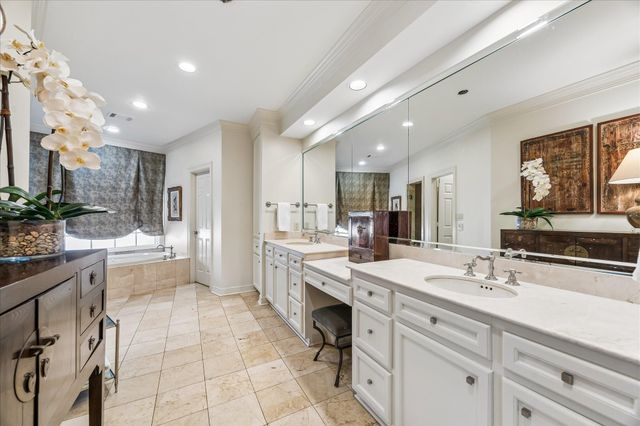 2627 Sutton Court, Houston, TX 77027