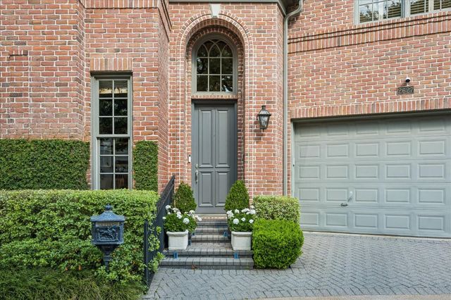 2627 Sutton Court, Houston, TX 77027