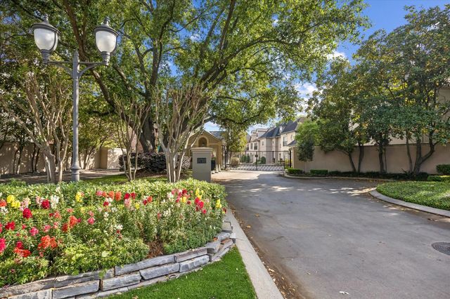 2627 Sutton Court, Houston, TX 77027