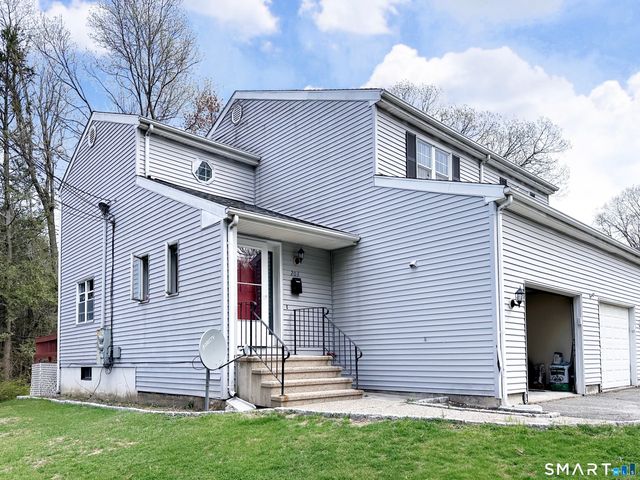 203 Capewell Avenue, Waterbury, CT 06708