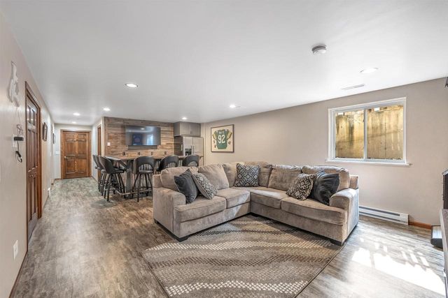3619 CROCUS DRIVE, De Pere, WI 54115