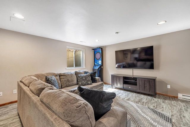 3619 CROCUS DRIVE, De Pere, WI 54115