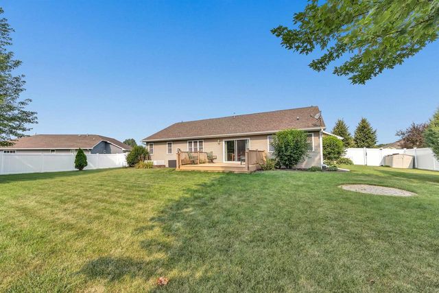 3619 CROCUS DRIVE, De Pere, WI 54115