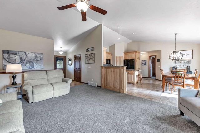 3619 CROCUS DRIVE, De Pere, WI 54115