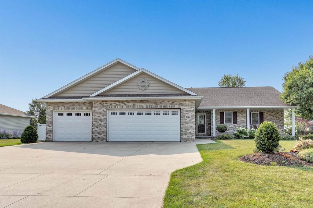 3619 CROCUS DRIVE, De Pere, WI 54115