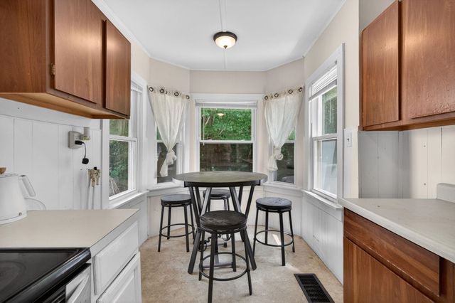 560 Sunapee Street, Newport, NH 03773
