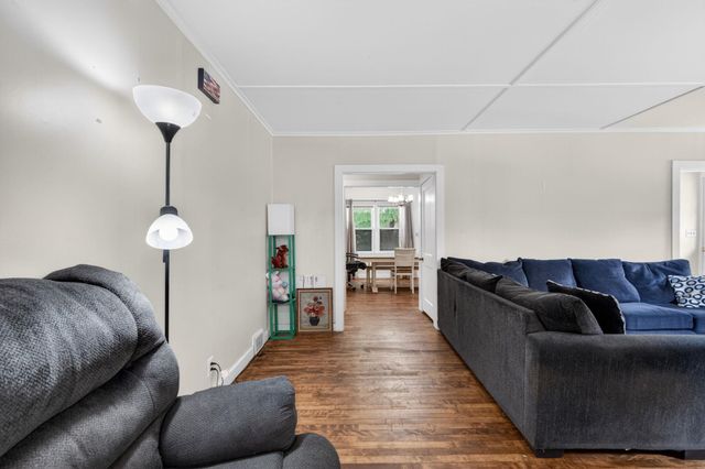560 Sunapee Street, Newport, NH 03773