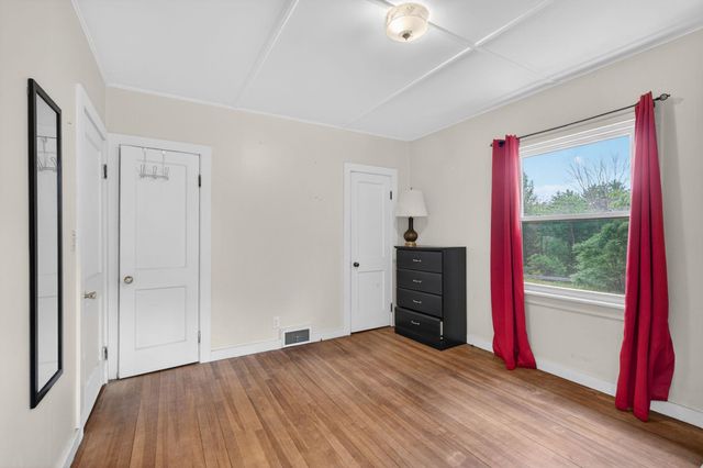 560 Sunapee Street, Newport, NH 03773
