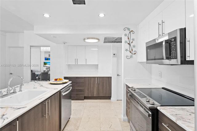 10275 Collins Avenue 807, Bal Harbour, FL 33154