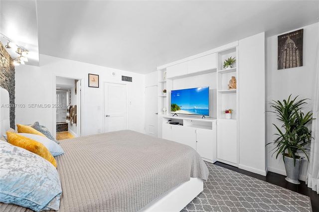 10275 Collins Avenue 807, Bal Harbour, FL 33154