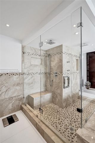 1000 Parkview Dr 330, Hallandale Beach, FL 33009