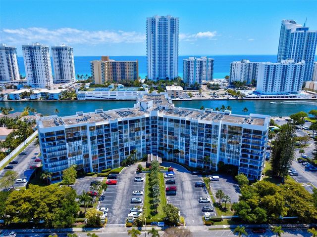 1000 Parkview Dr 330, Hallandale Beach, FL 33009