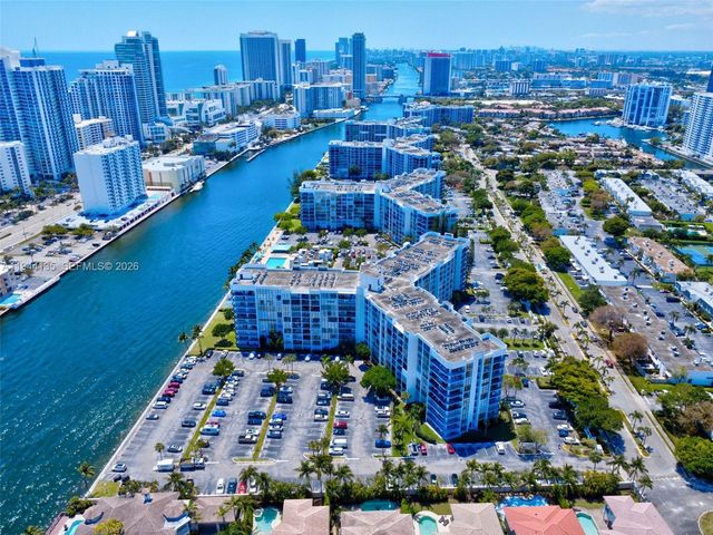 1000 Parkview Dr 330, Hallandale Beach, FL 33009