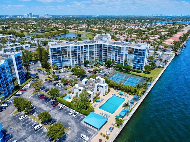 1000 Parkview Dr 330, Hallandale Beach, FL 33009