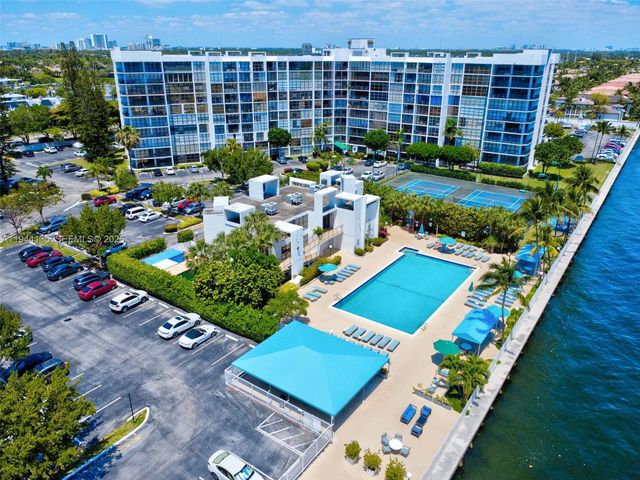 1000 Parkview Dr 330, Hallandale Beach, FL 33009