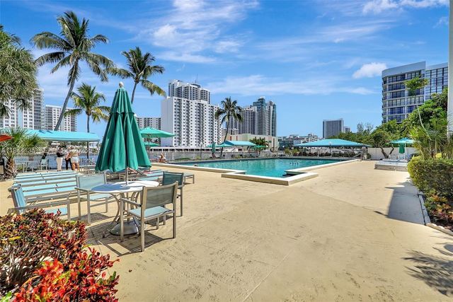 1000 Parkview Dr 330, Hallandale Beach, FL 33009