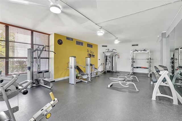 1000 Parkview Dr 330, Hallandale Beach, FL 33009