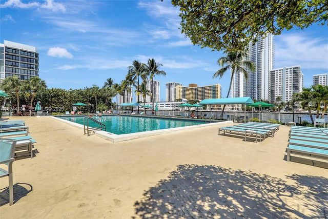 1000 Parkview Dr 330, Hallandale Beach, FL 33009