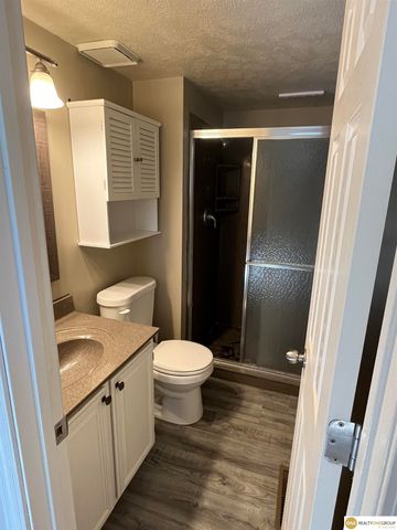 7201 S 148 Street, Omaha, NE 68136