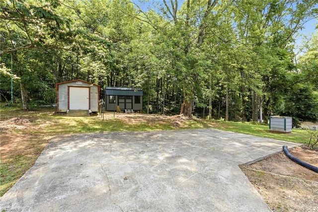 1547 Siloam Road, Mount Airy, NC 27030
