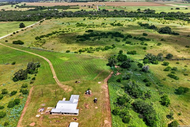 457 County Road 410, Stockdale, TX 78160
