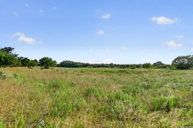 457 County Road 410, Stockdale, TX 78160