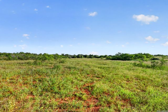 457 County Road 410, Stockdale, TX 78160