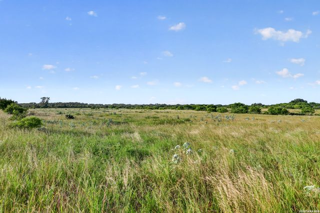 457 County Road 410, Stockdale, TX 78160