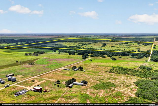 457 County Road 410, Stockdale, TX 78160