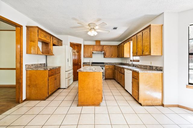 4999 Brooke Cove, Benton, AR 72019