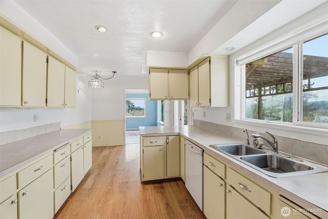 319 N 3rd Street, Kalama, WA 98625