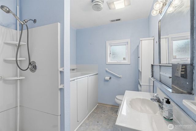319 N 3rd Street, Kalama, WA 98625