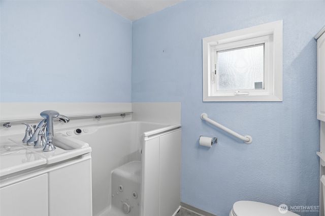 319 N 3rd Street, Kalama, WA 98625