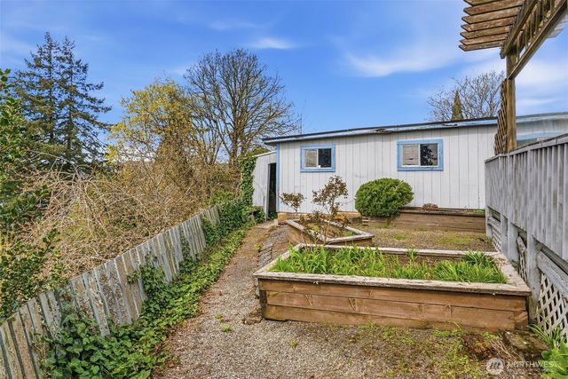 319 N 3rd Street, Kalama, WA 98625