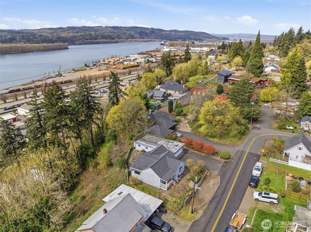 319 N 3rd Street, Kalama, WA 98625