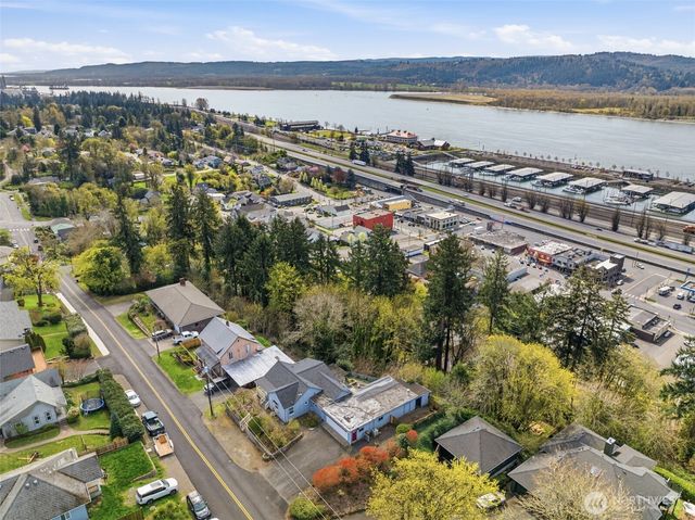 319 N 3rd Street, Kalama, WA 98625