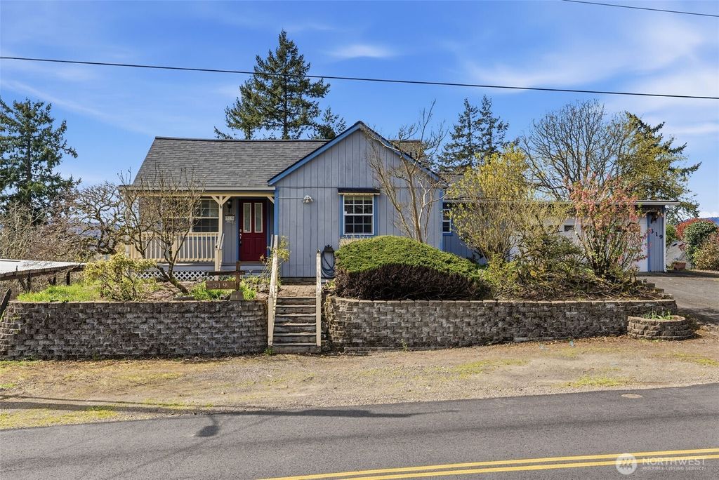 319 N 3rd Street, Kalama, WA 98625