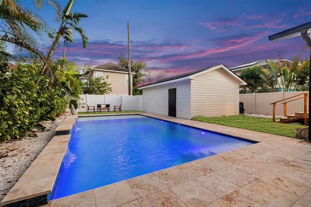 124 19TH AVENUE N, St Petersburg, FL 33704