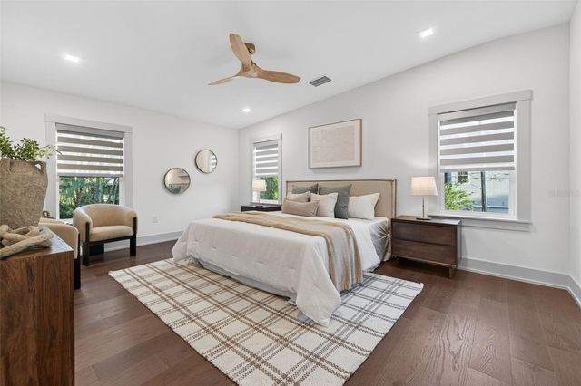 124 19TH AVENUE N, St Petersburg, FL 33704