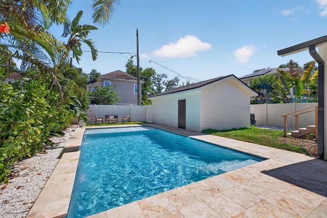 124 19TH AVENUE N, St Petersburg, FL 33704