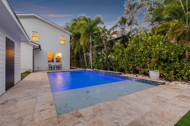 124 19TH AVENUE N, St Petersburg, FL 33704