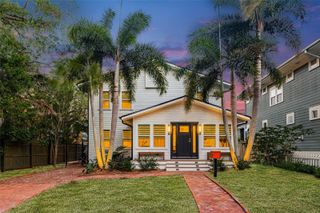 124 19TH AVENUE N, St Petersburg, FL 33704