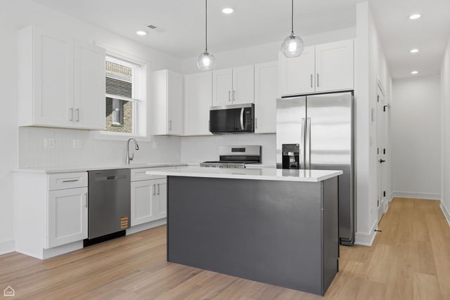 4841 S Prairie Avenue 3, Chicago, IL 60615