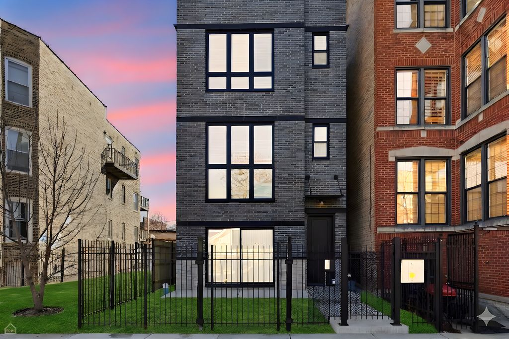 4841 S Prairie Avenue 3, Chicago, IL 60615