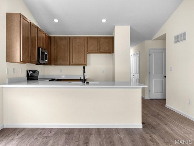 1079 Black Bear Drive, House Springs, MO 63051