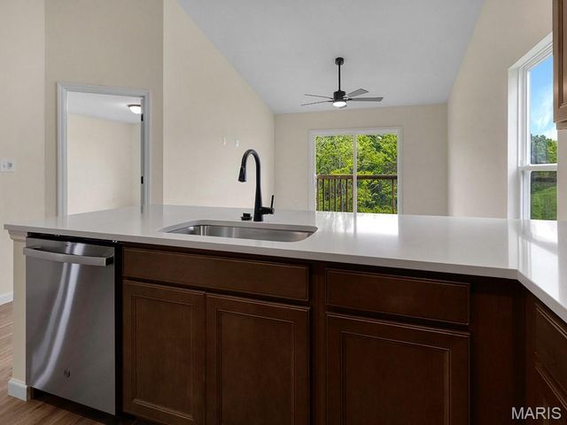 1079 Black Bear Drive, House Springs, MO 63051