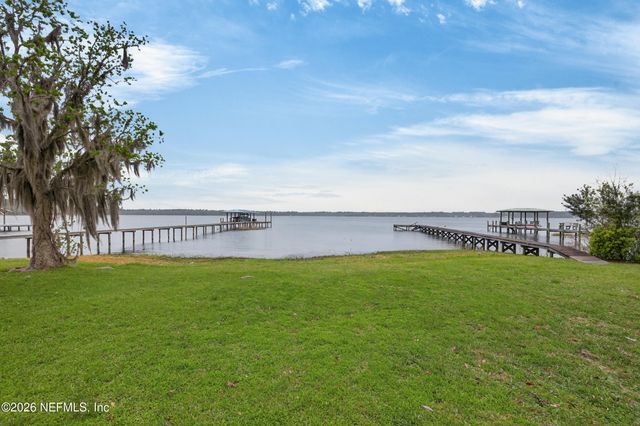 209 BEACH Drive, Florahome, FL 32140