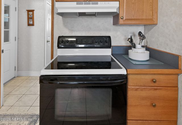 209 BEACH Drive, Florahome, FL 32140